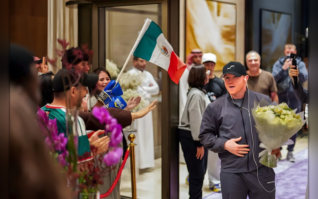 كانيلو يصل الرياض… ومبيلي يقف بينه وبين عرش العالم