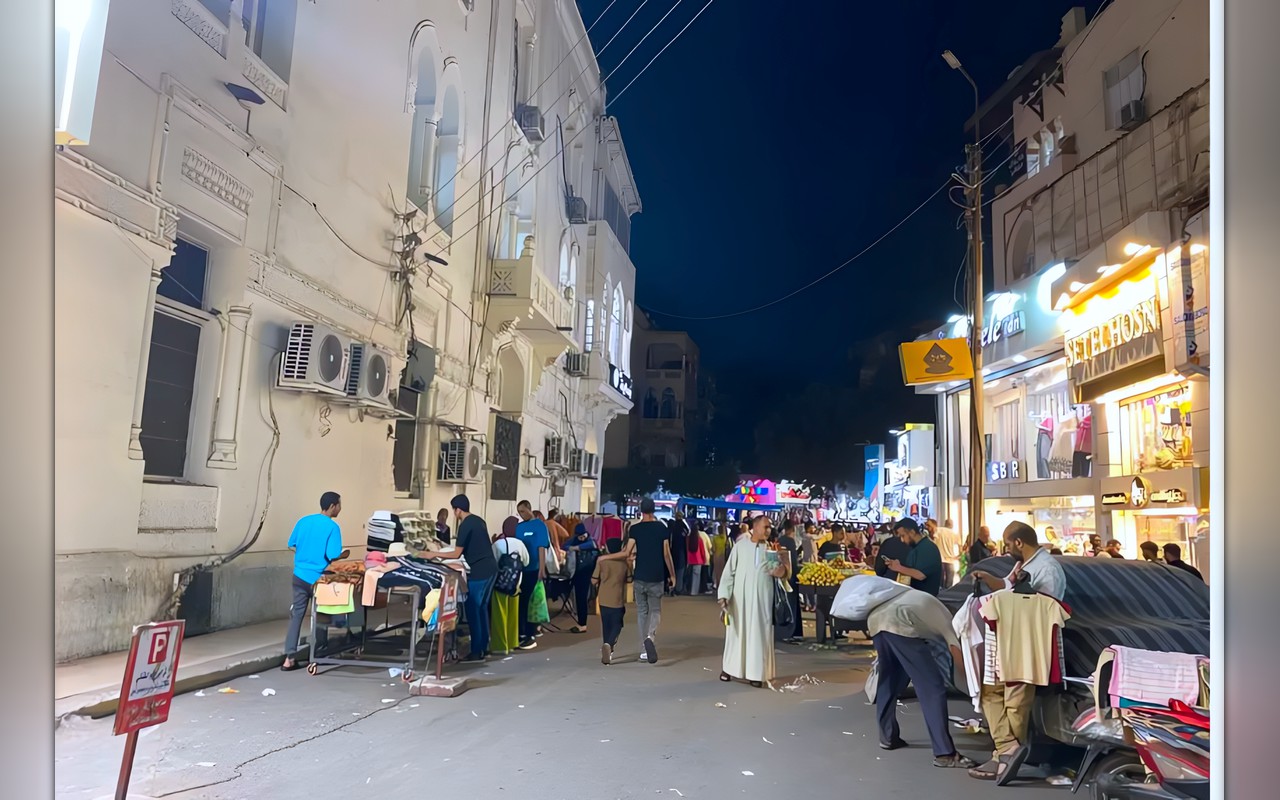هبوط قياسي للجنيه يقلق المصريين ويثير تساؤلات بشأن التحوط