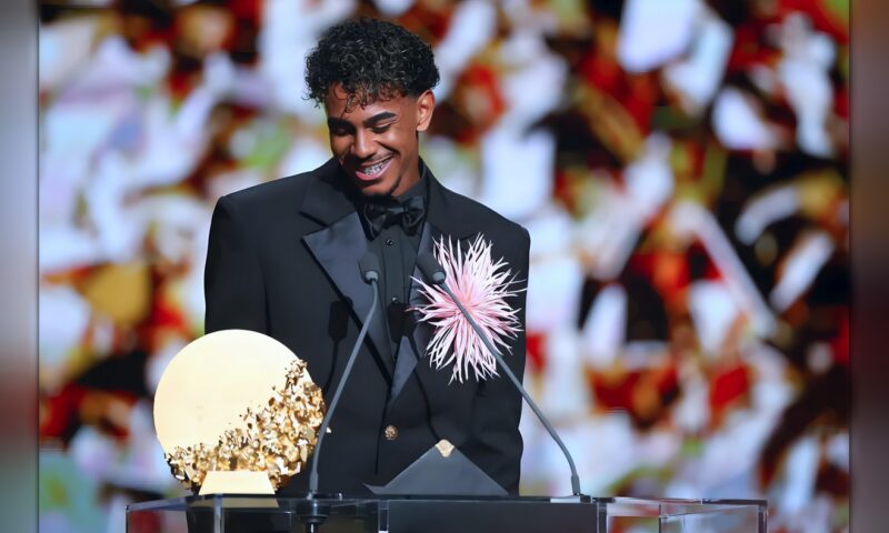 «الكرة الذهبية»: لامين يامال أفضل لاعب شاب للعام الثالث توالياً