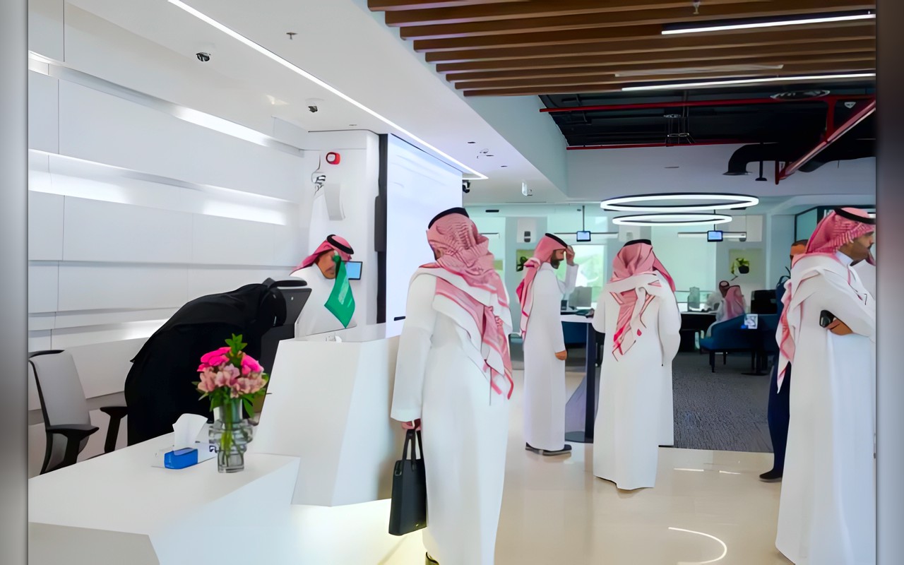 تشريع جديد يوسّع قاعدة الممارسين للتجارة ويدعم رواد الأعمال في السعودية
