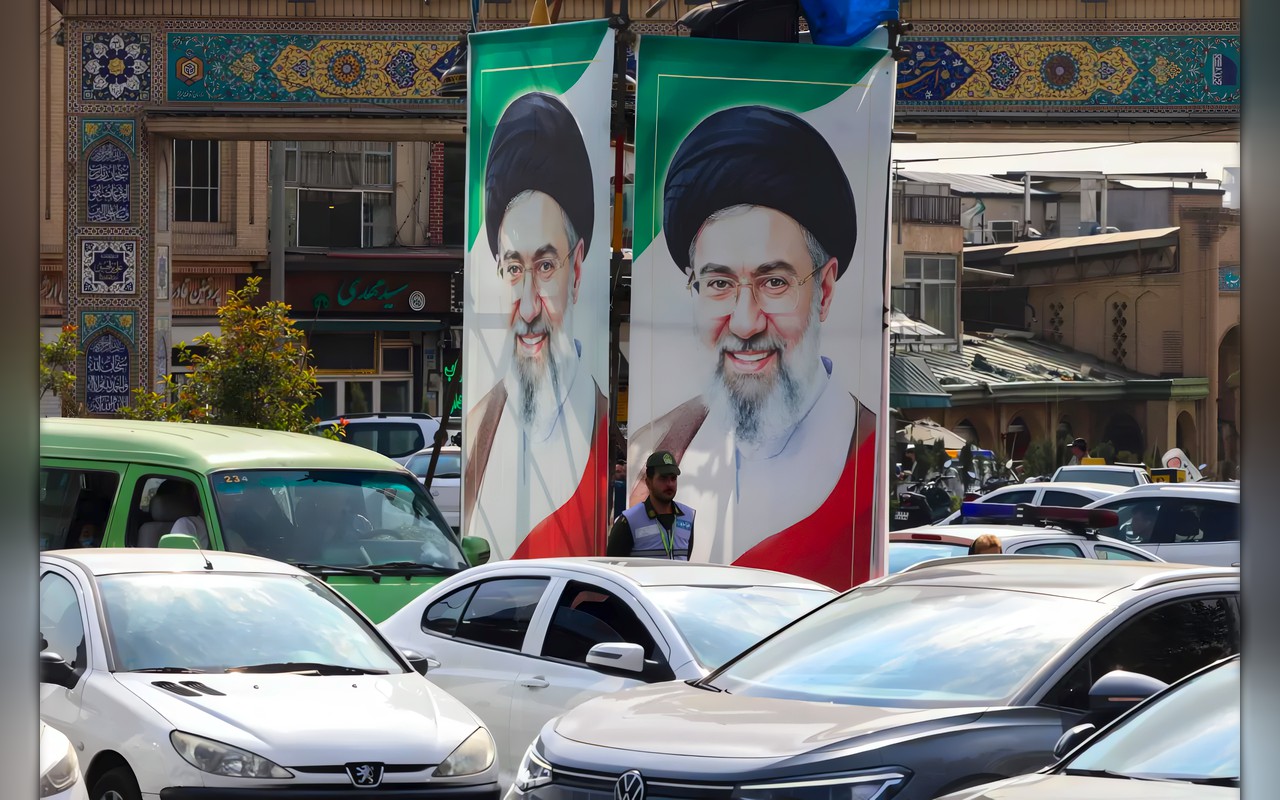 وساطة تهدئة تصطدم بشروط طهران