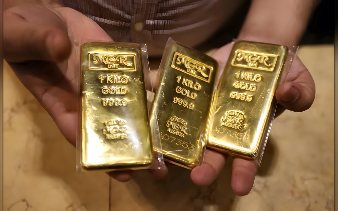 الذهب يتراجع مع تصاعد مخاوف التضخم قبيل قرار «الفيدرالي»