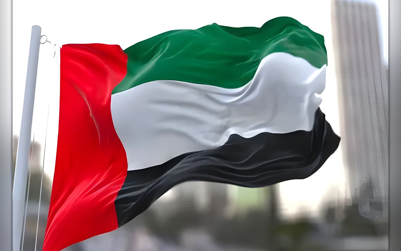 الإمارات تدعو إلى تغليب الحوار والحلول السياسية لاحتواء توترات المنطقة