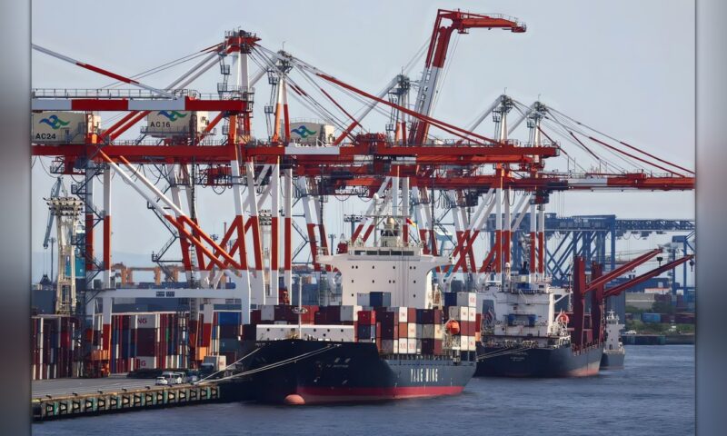 انخفاض واردات النفط اليابانية في سبتمبر 18 %