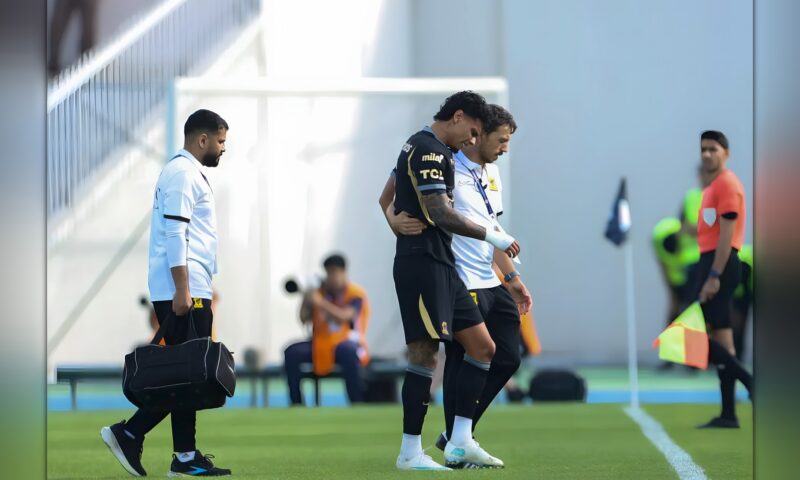 ريوس من المطار إلى المستشفى… ويغيب عن العين «آسيوياً»