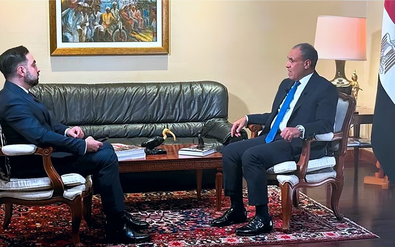 بدر عبد العاطي يستعرض مع «سكاي نيوز عربية» تطورات الأوضاع الإقليمية وأولويات التحرك المصري