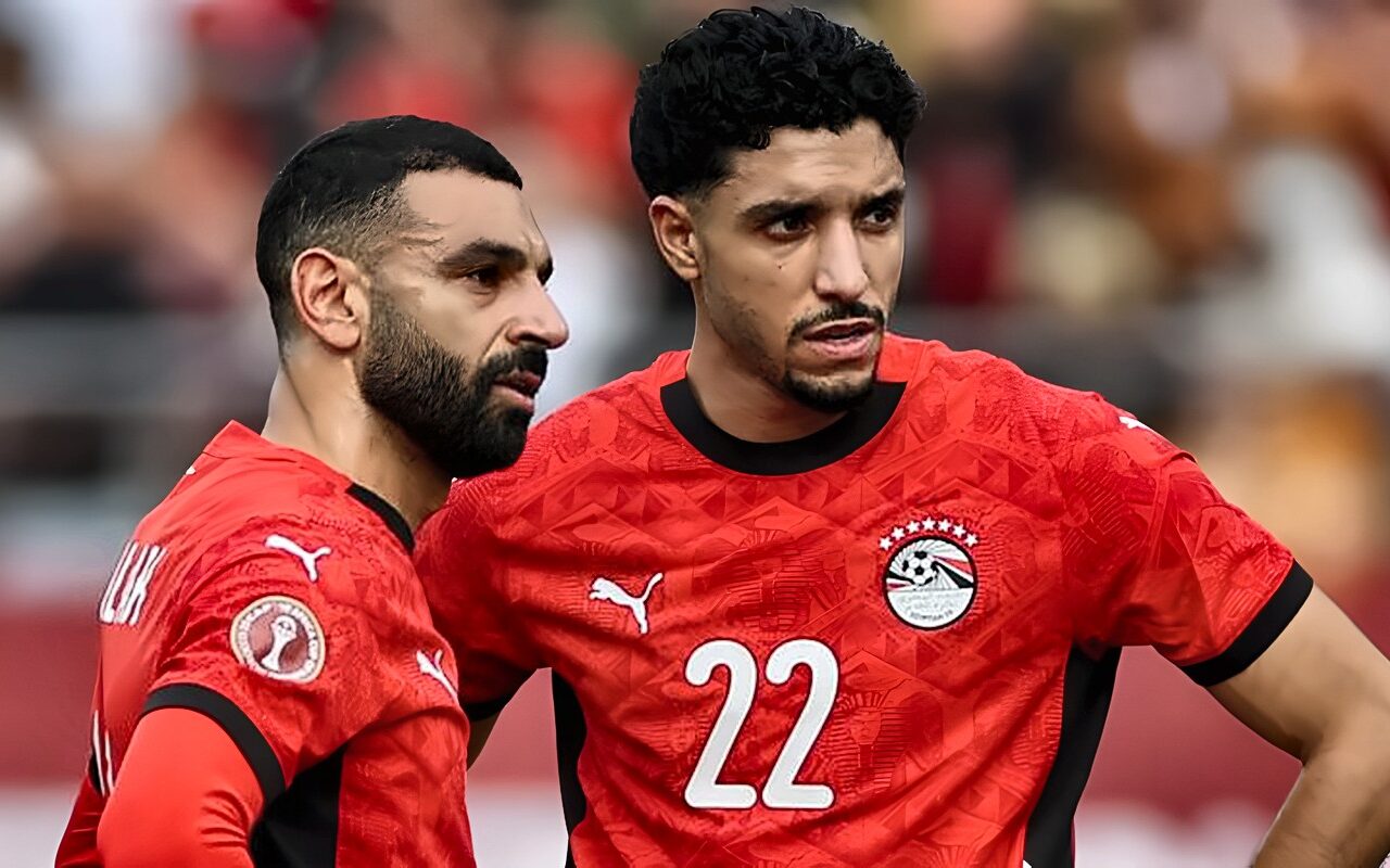 كواليس مثيرة.. كيف أقنع محمد صلاح عمر مرموش بالانضمام لمعسكر منتخب مصر؟