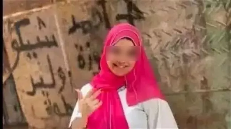 سابوها غرقانة في دمها.. تفاصيل جديدة تكشفها شهادة الأهالي في وفاة طالبة شبرا الخيمة