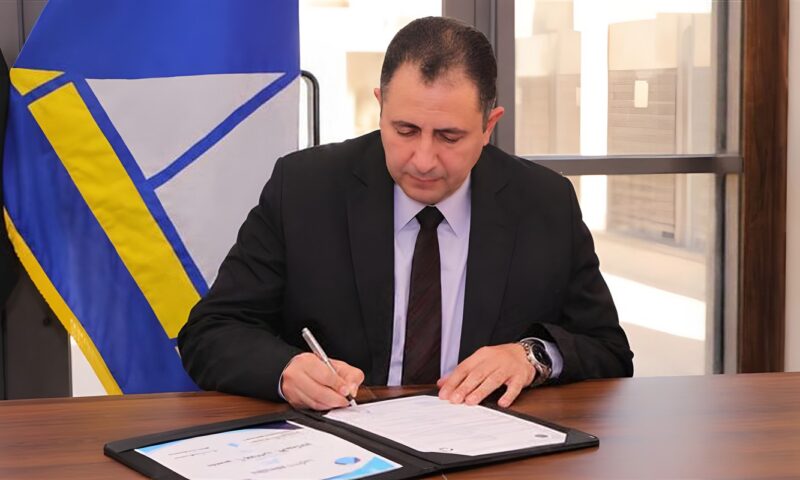 استجابة لأولياء الأمور، محافظ دمياط يقرر النزول بسن القبول بالابتدائي شهرًا إضافيًا