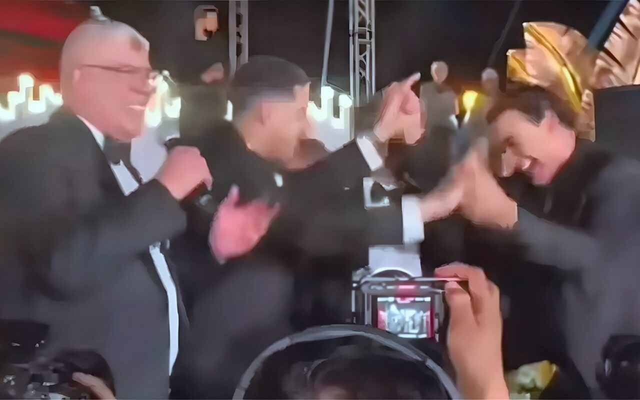ارقص يا حضري، وصلة رقص بين شوبير والسد العالي تنهي خلافا دام سنوات (فيديو)