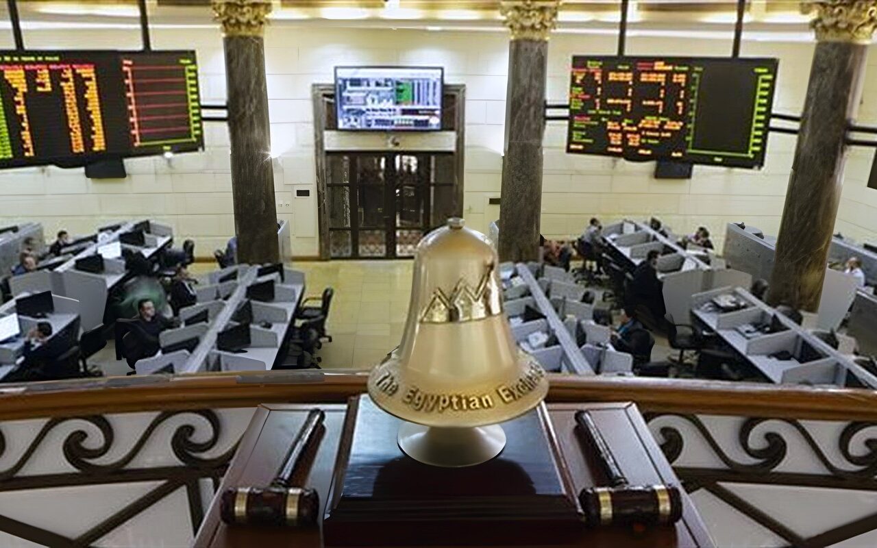 البنك العقاري المصري يتصدر قائمة المتعاملين بالبورصة خلال جلسة الأحد