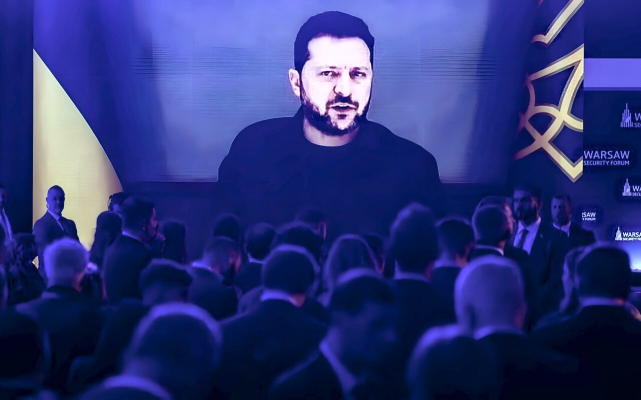 صاروخ روسي يضرب كييف.. وزيلينسكي ينتقد غياب تحذيرات الحلفاء