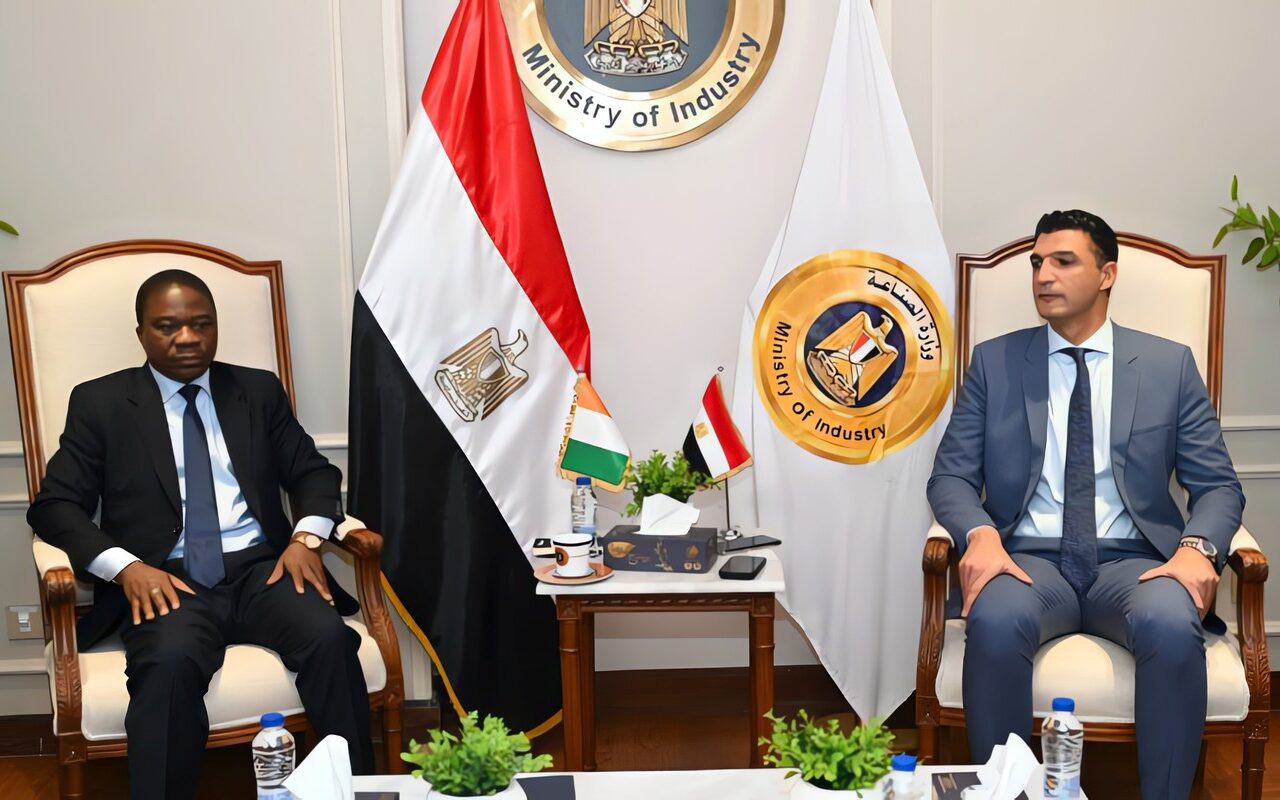 مصر وكوت ديفوار تبحثان فرص تعظيم الاستثمارات الصناعية المشتركة
