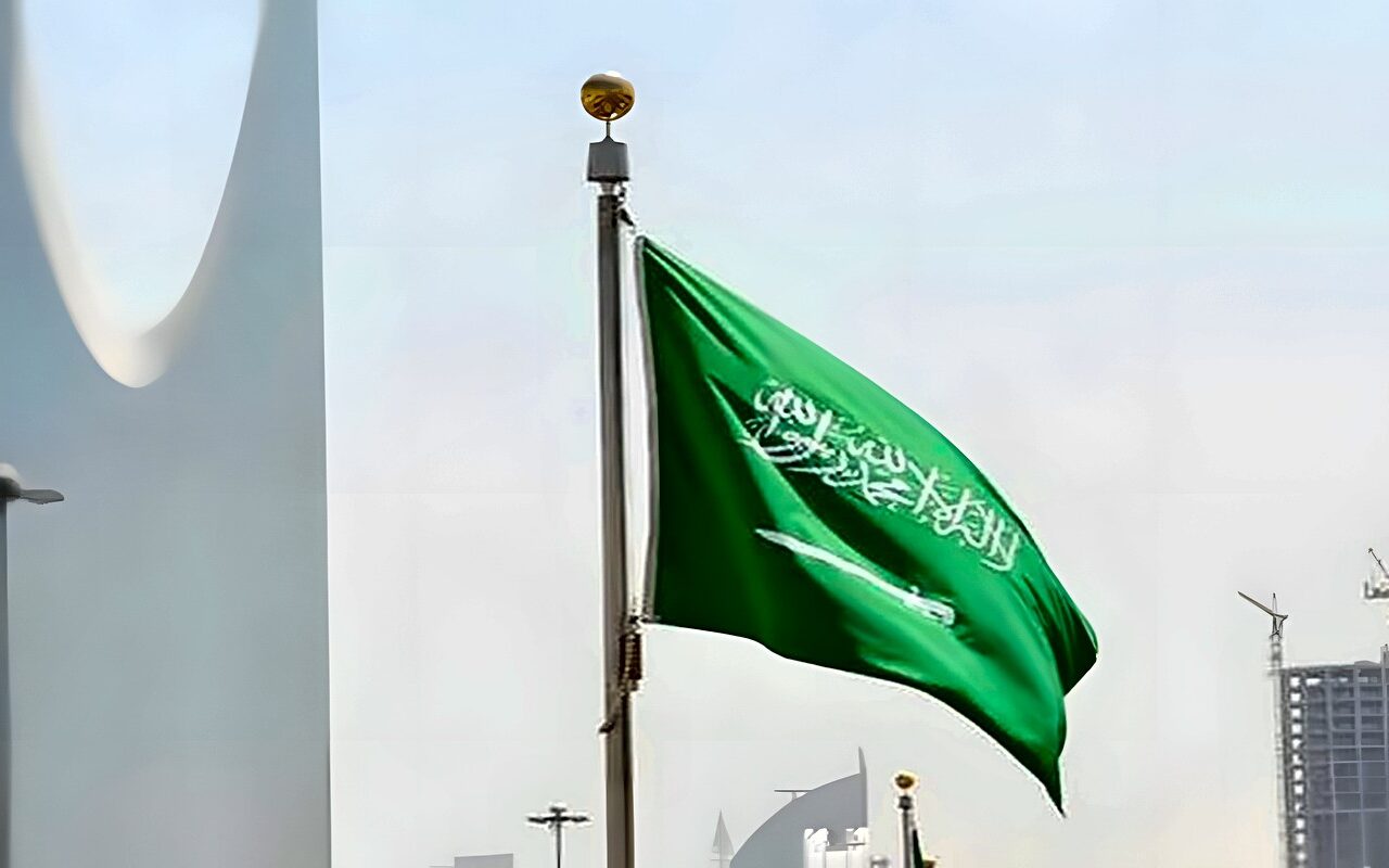 السعودية: مقتل 3 أشخاص وإصابة 36 آخرين في الهجمات على مطاري أبها والملك خالد