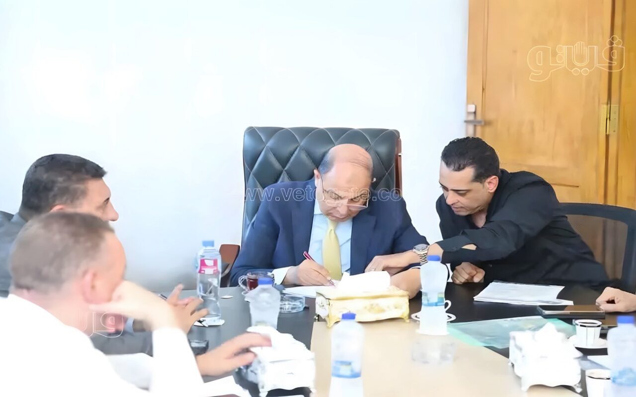 محافظ المنيا يلتقي أعضاء البرلمان لمناقشة مطالب المواطنين