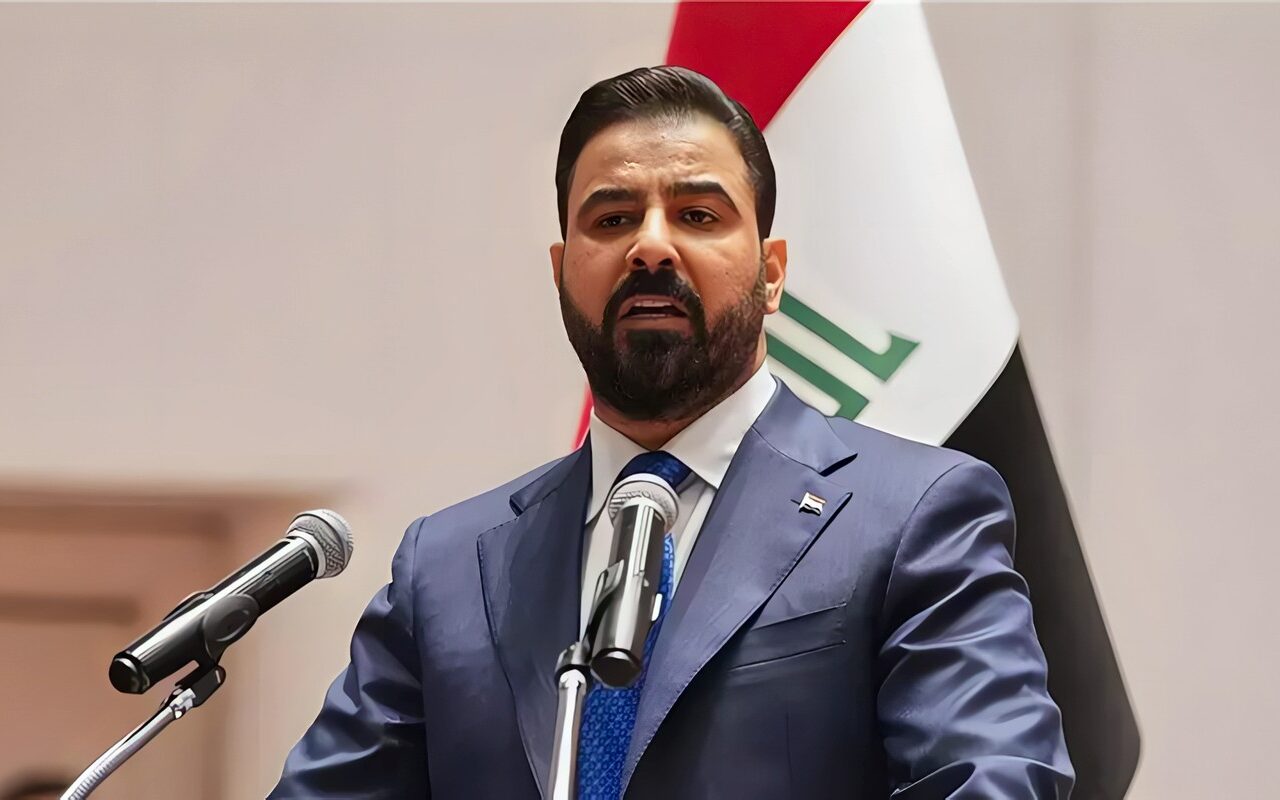 رئيس الوزراء العراقي يقيل رئيس جهاز المخابرات الوطني