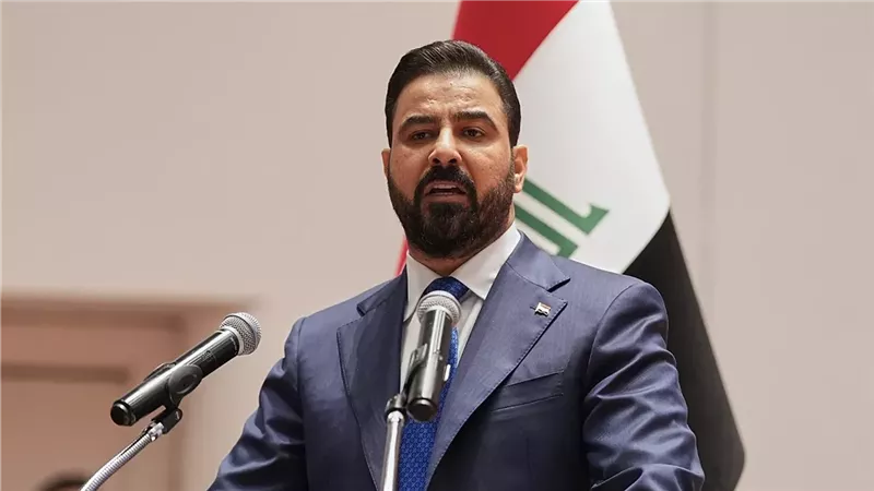 رئيس الوزراء العراقي يقيل رئيس جهاز المخابرات الوطني