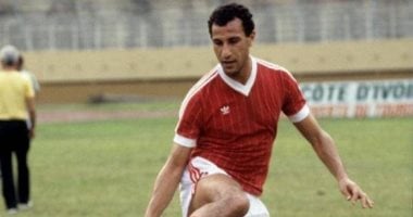 زي النهاردة.. محمود الخطيب يظهر بقميص الأهلي لأول مرة ويسجل أمام البلاستيك