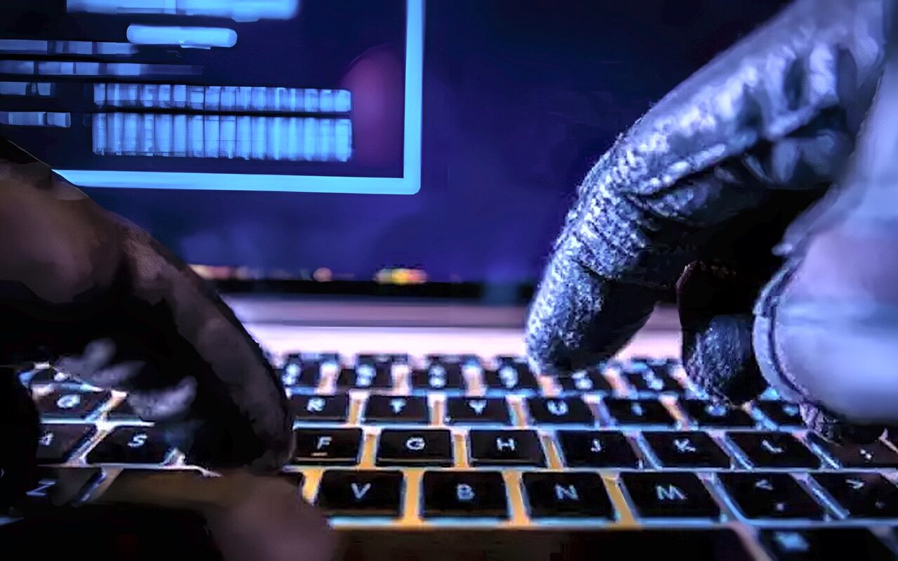 خسائر بالملايين.. هجوم سيبراني يستهدف مئات المتاجر الكبرى في فرنسا