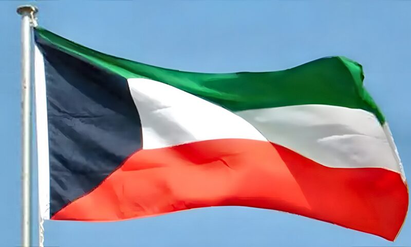 الكويت تسحب الجنسية من 415 شخصًا