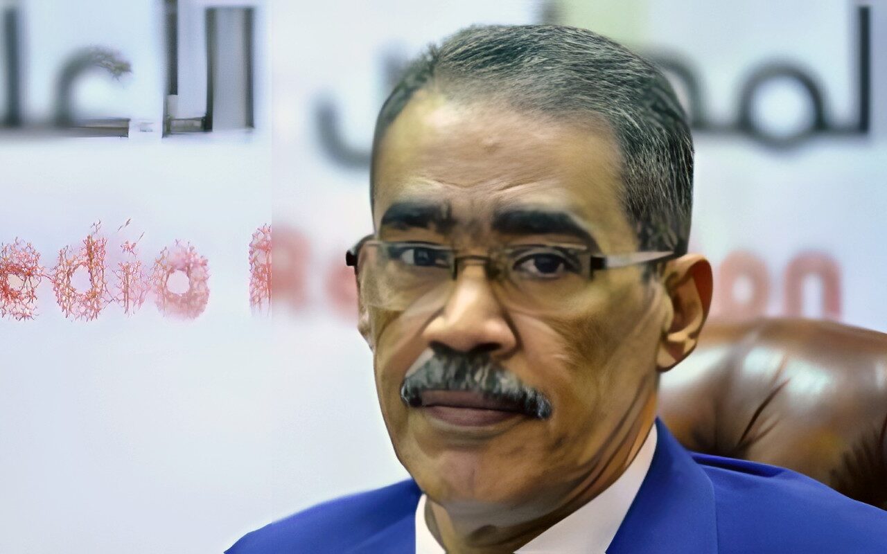 وزير الدولة للإعلام يهنئ الطفلة ميار “وزيرة إعلام المستقبل” ويدعوها للقائه