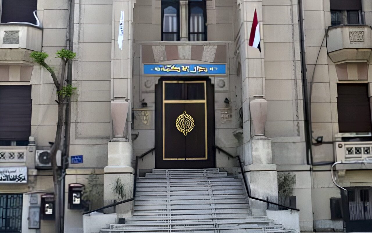 عمومية نقابة الأطباء توقف قيد خريجي كليات الطب غير المالكة لمستشفى جامعى