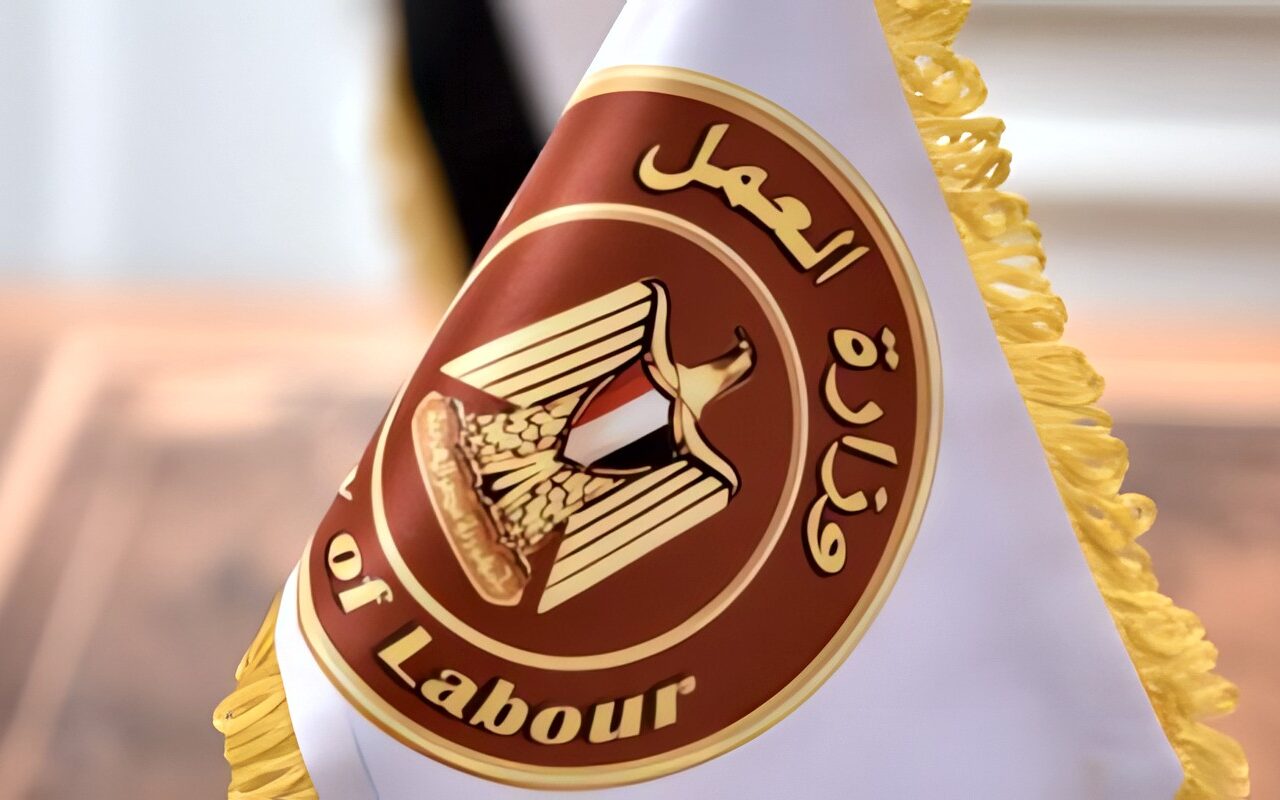 حتى سن 50 سنة.. وزارة العمل تعلن عن 580 فرصة عمل برواتب تصل لـ10500 جنيه