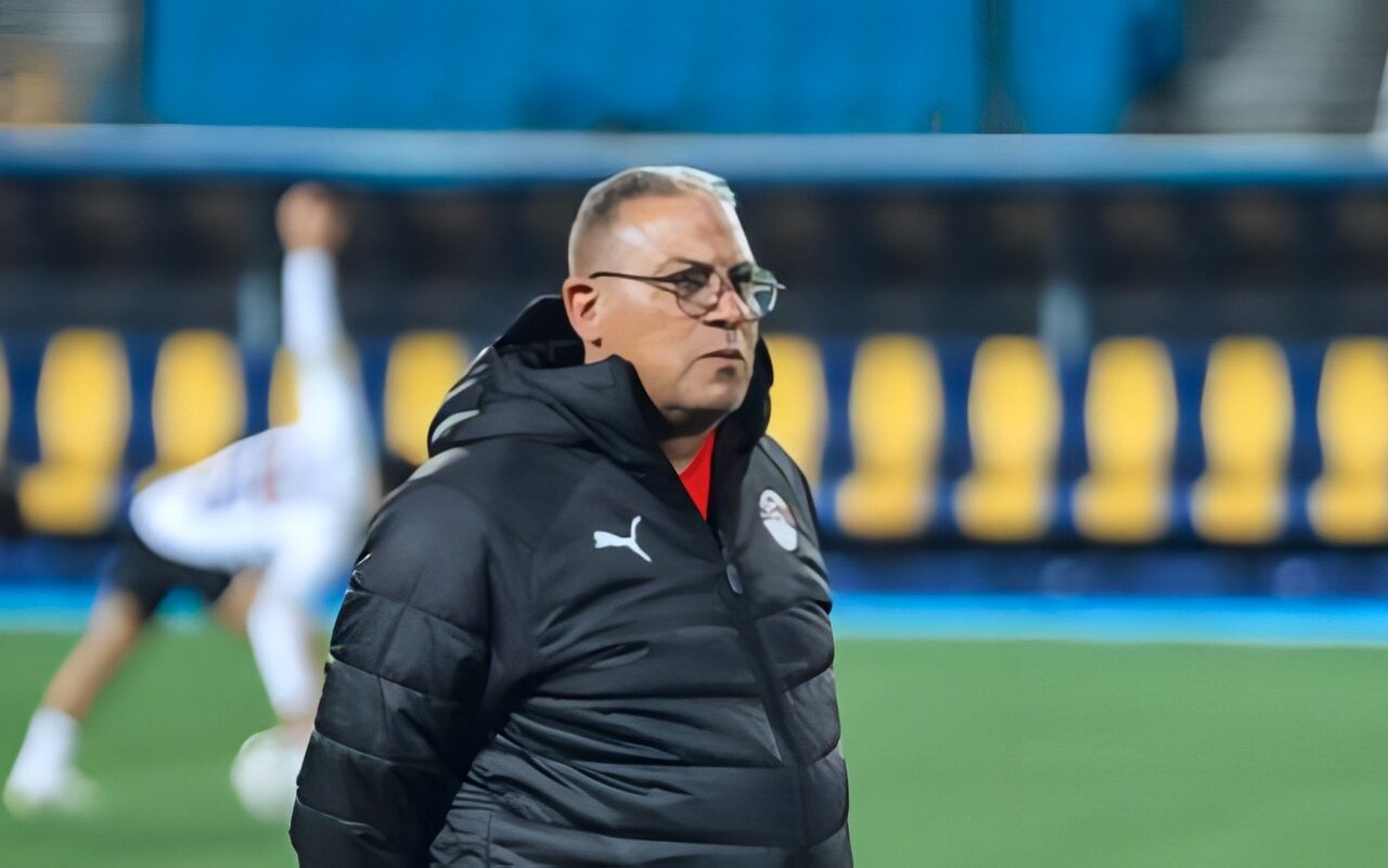 طارق سليمان يقود منتخب مصر أمام مالاوى بعد إيقاف التوأم