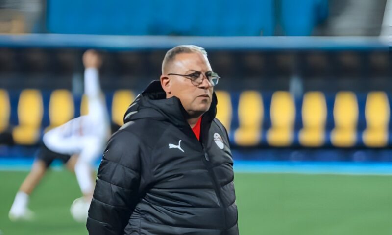 طارق سليمان يقود منتخب مصر أمام مالاوى بعد إيقاف التوأم