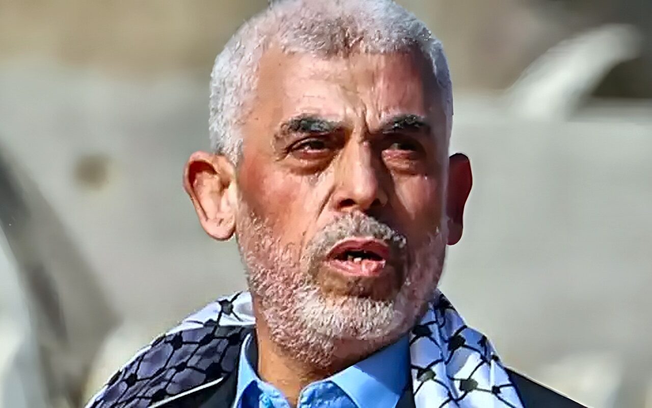ماذا قالت حماس عن يحيى السنوار في الذكرى الثانية لاستشهاده؟