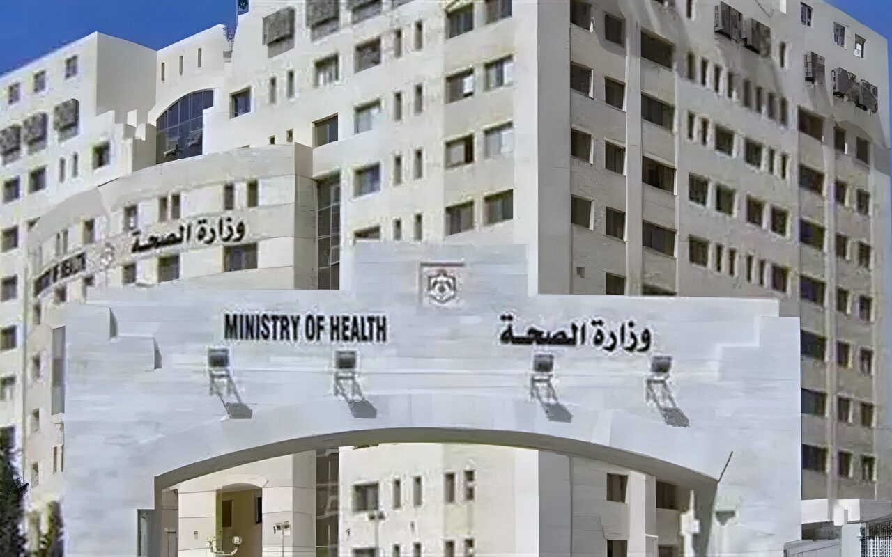 الصحة الفلسطينية تعلن استشهاد فلسطيني برصاص الاحتلال قرب الخليل