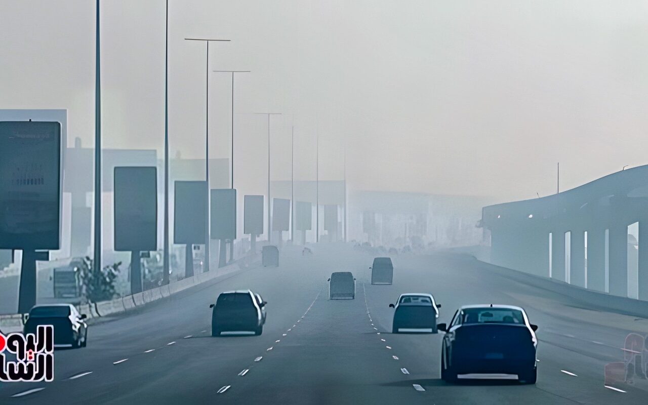 الطقس غدا.. أجواء مائلة للبرودة ليلاً وأمطار وشبورة صباحا والصغرى بالقاهرة 20 درجة
