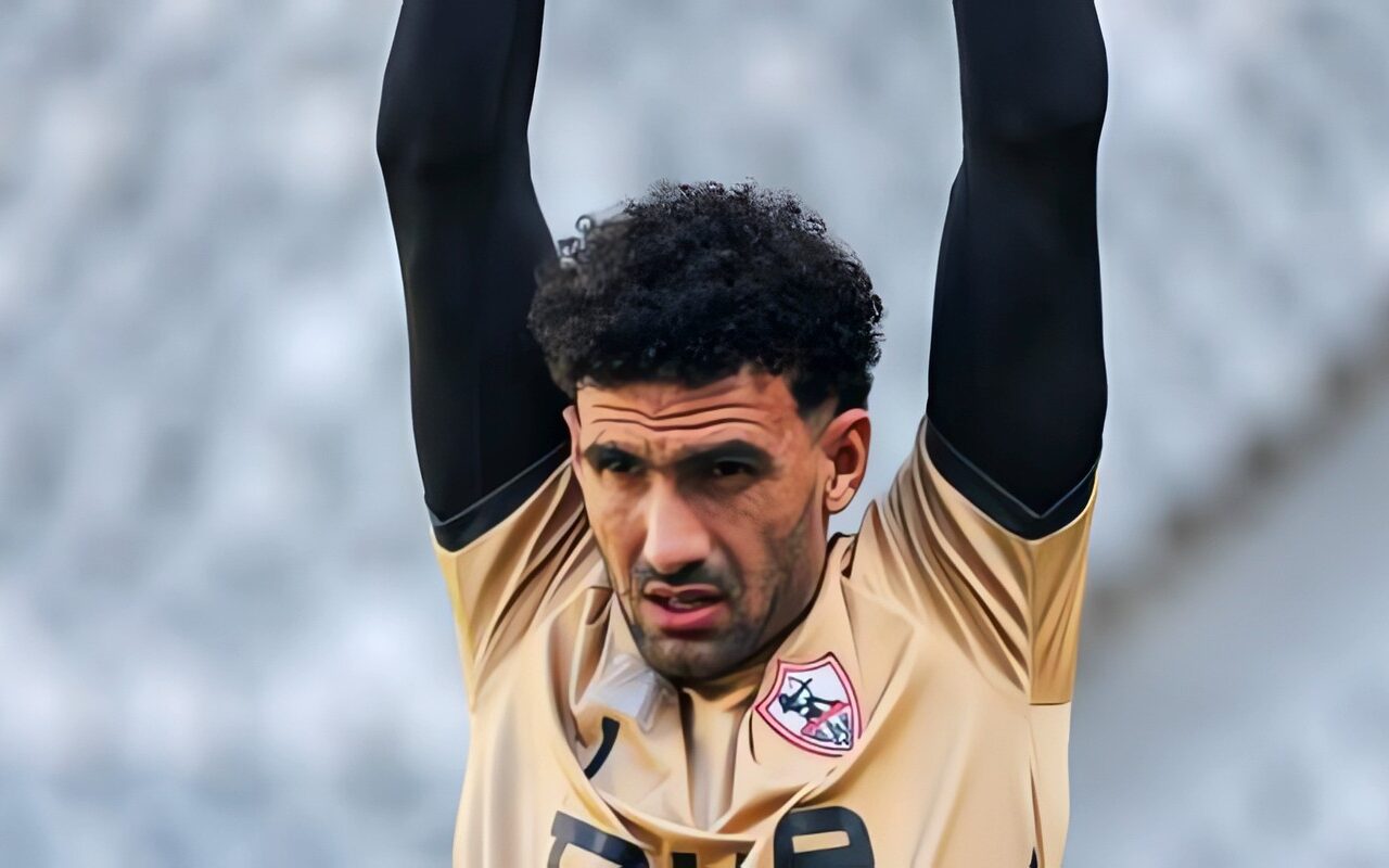 آلام حادة أسفل الظهر تبعد محمد عواد عن تدريبات الزمالك قبل مواجهة المقاولون