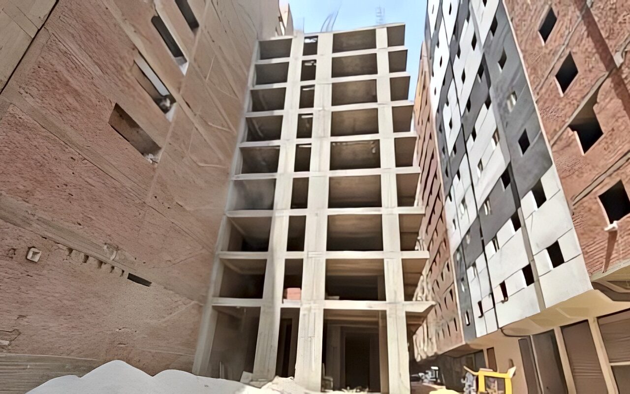 قانون البناء يلزم بتأمين المبانى فى حالات محددة.. تعرف على الشروط والتعويضات