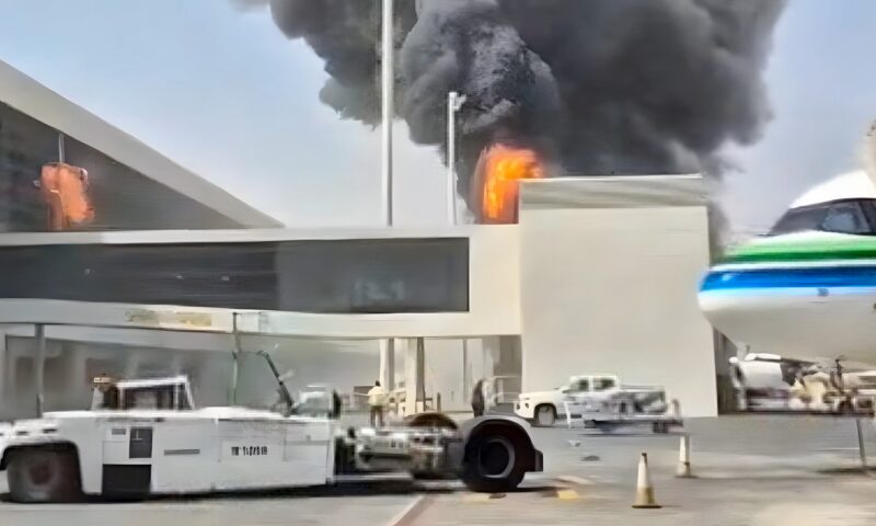 السعودية: حريق بمبنى لأرامكو في الظهران و4 جرحى بشظايا صواريخ في الرياض