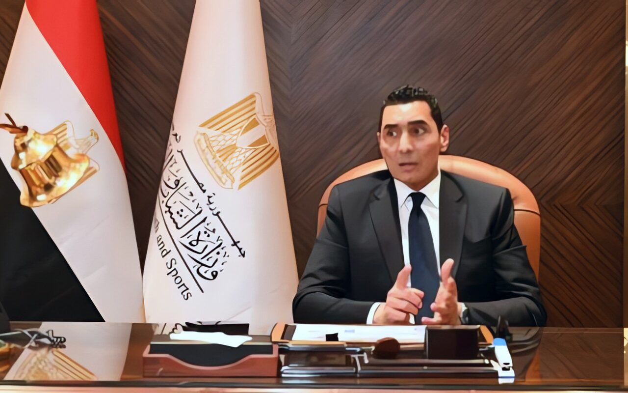 وزير الرياضة يتابع حالة مصابى الجودو ويوجه بتوفير كافة الإمكانيات الطبية