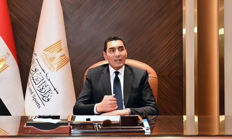 وزير الرياضة يوجّه بصرف إعانة عاجلة لأسرتي لاعبتى الجودو المتوفيتين