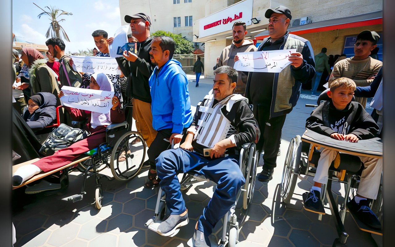 3056 مريضا يغادرون غزة للعلاج فقط من أصل 21 ألف يموت بعضهم يوميا