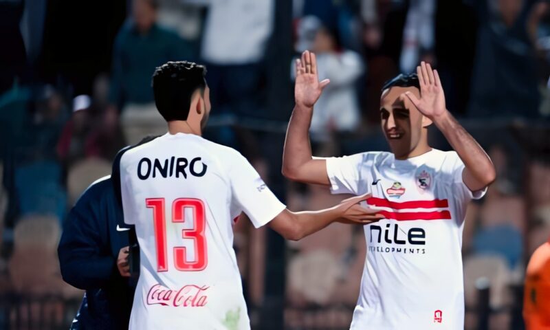 ناصر منسى يتواجد فى استاد القاهرة لمؤازرة الزمالك أمام الجيش الرواندى
