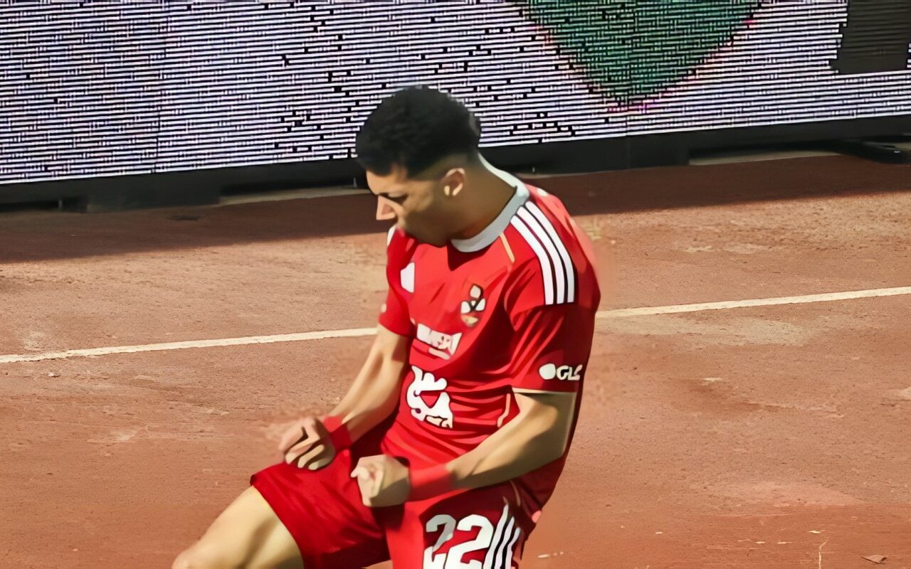 الأهلى يفقد فريقا كاملا أمام مودرن سبورت فى الدورى.. إمام عاشور الأبرز