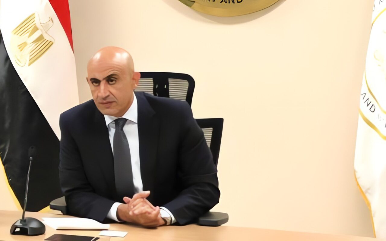 وزارة التعليم توجه بصرف مستحقات المعلمين المشاركين بامتحانات الإعدادية