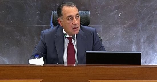 رئيس الحكومة يرد على انتقادات قبول الطلاب الأجانب والوافدين بالجامعات المصرية