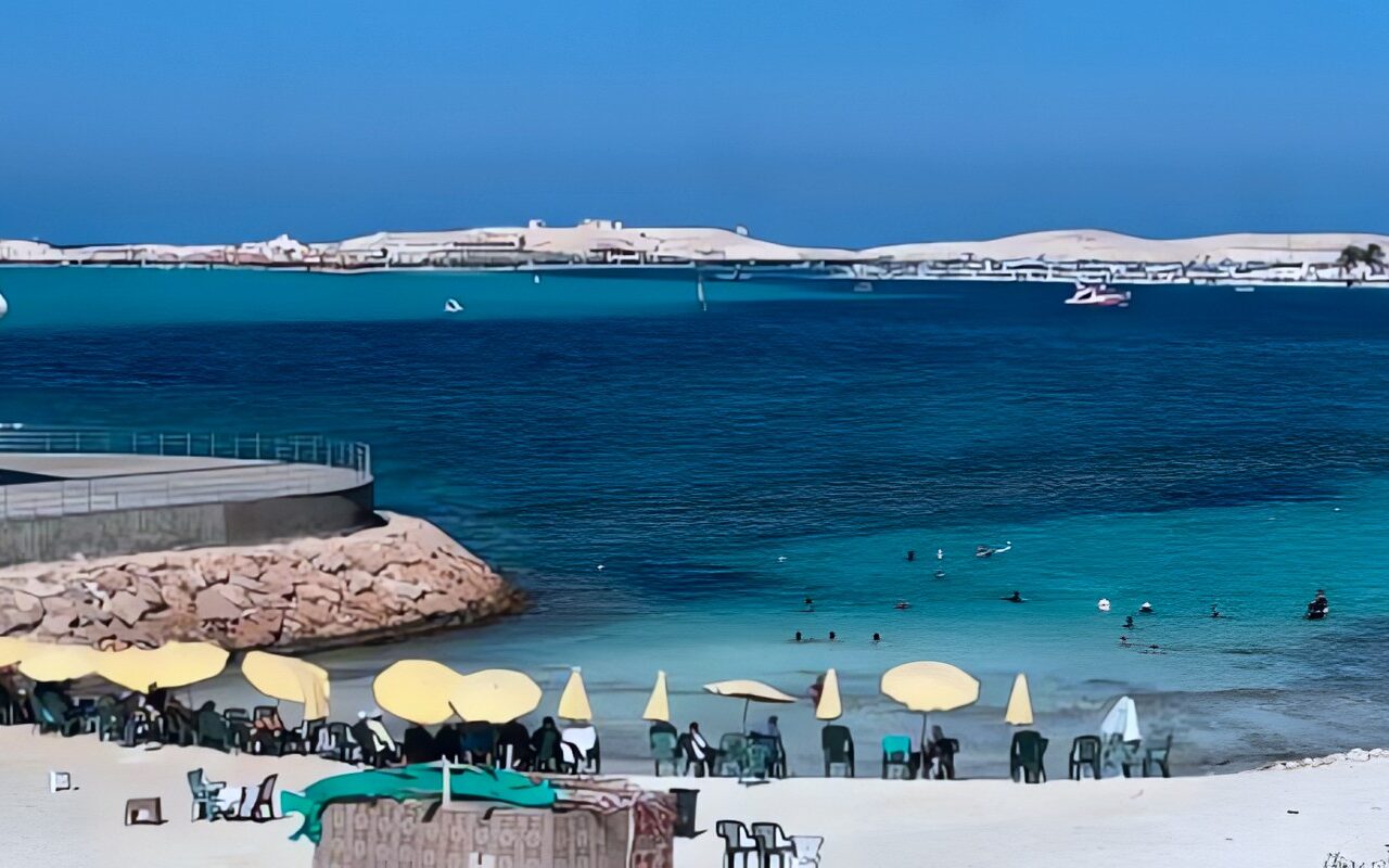 الطقس اليوم.. انخفاض بالحرارة وأمطار وشبورة والصغرى بالقاهرة 17 درجة