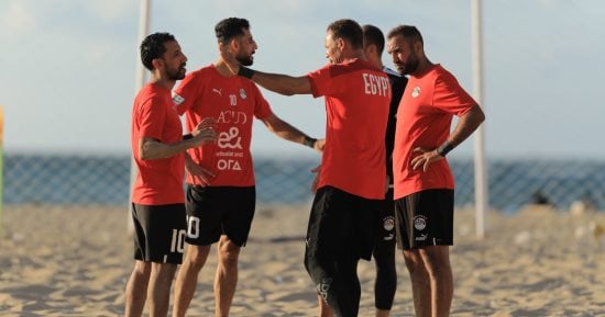 منتخب للشاطئية بالقميص الأحمر وأنجولا بالأبيض فى إياب تصفيات أمم أفريقيا