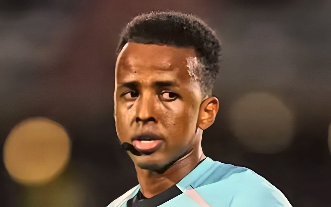 هل يدير الحكم الصومالى عمر آرتان مباراة الأهلى وبيراميدز؟.. اتحاد الكرة يرد