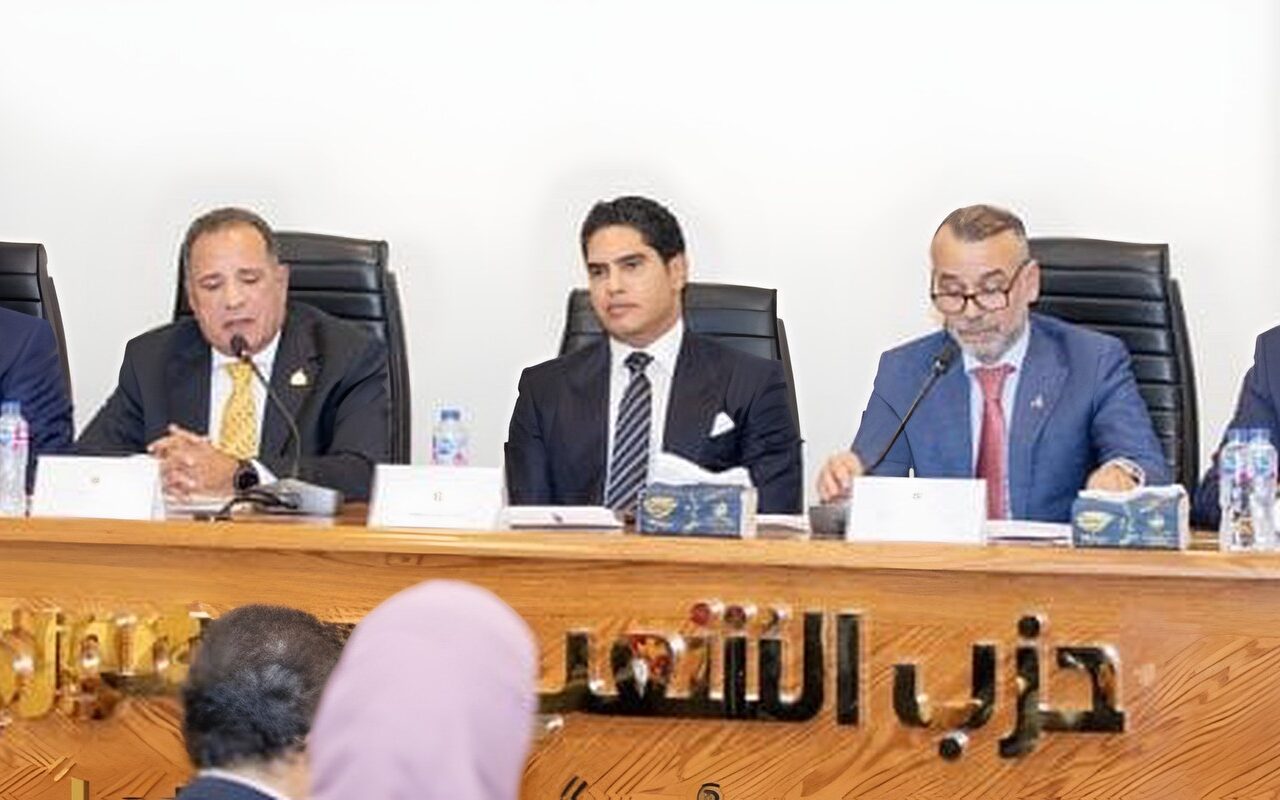 الشعب الجمهورى يعقد اجتماعا تنظيميا لمناقشة أجندته التشريعية والرقابية