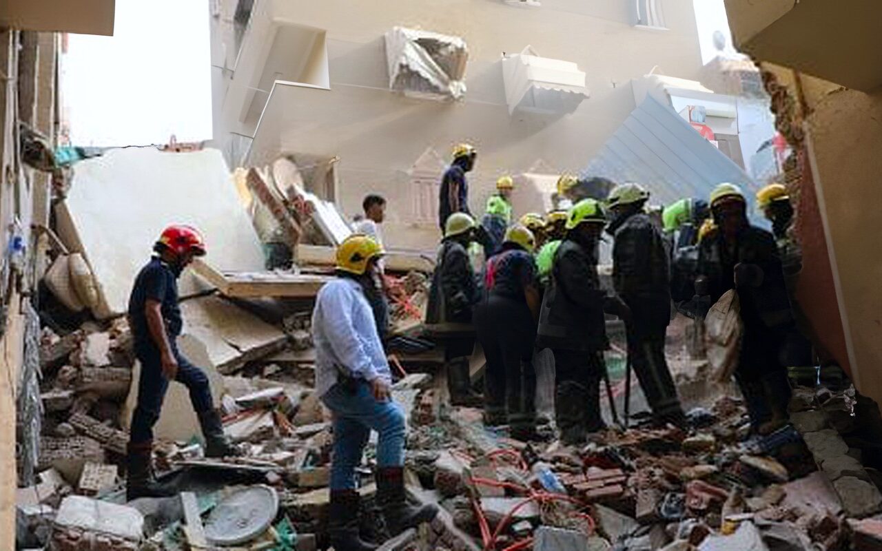 صور حادث انهيار عقار حدائق القبة