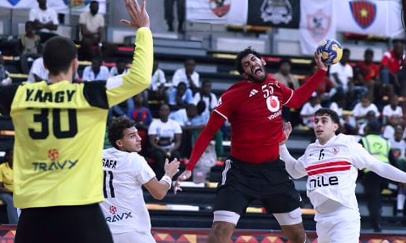 الأهلي يخطف لقب أفريقيا لكرة اليد من الزمالك في الثواني الأخيرة .. 26-25