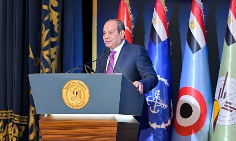 السيسى للمصريين: “حصنوا بلدكم ضد المؤامرة.. ولا أقول حصنوا الرئيس