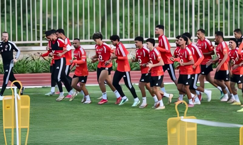 الحسين عموتة ينقل تدريبات الأهلي إلى مدينة نصر شهرين بسبب صيانة التتش